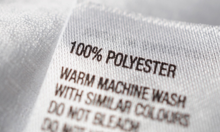 Moms, Bahan Polyester Panas atau Tidak? Cek Jawabannya di Sini!