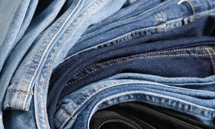 Serupa Tapi Tak Sama, Ini Perbedaan Jeans dan Denim