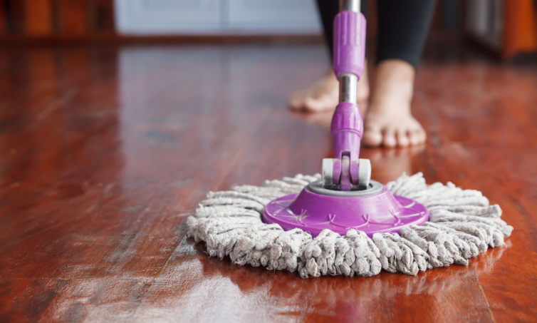 Tips Lantai jadi Berkilau dan Wangi Aromaterapi dengan SoKlin Lantai Lavender