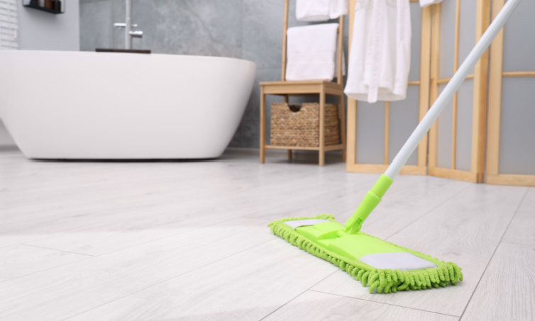 7 Solusi Permasalahan dalam Membersihkan Kamar Mandi