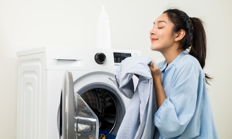 10 Cara Mencuci Baju di Mesin Cuci Agar Wangi dan Tidak Melar